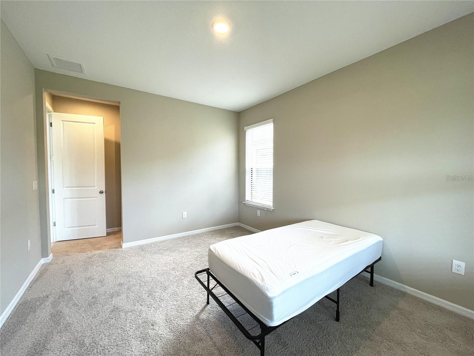 Image 18 of 46 For 15385 Isla Palma Lane
