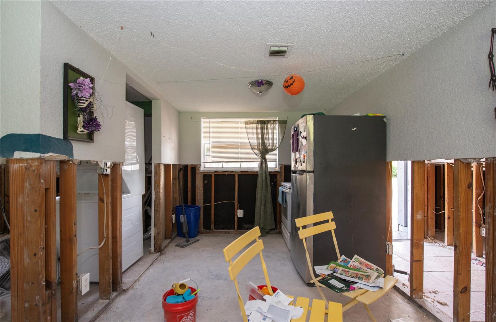 Image 3 of 18 For 200 Country Club Drive 903
