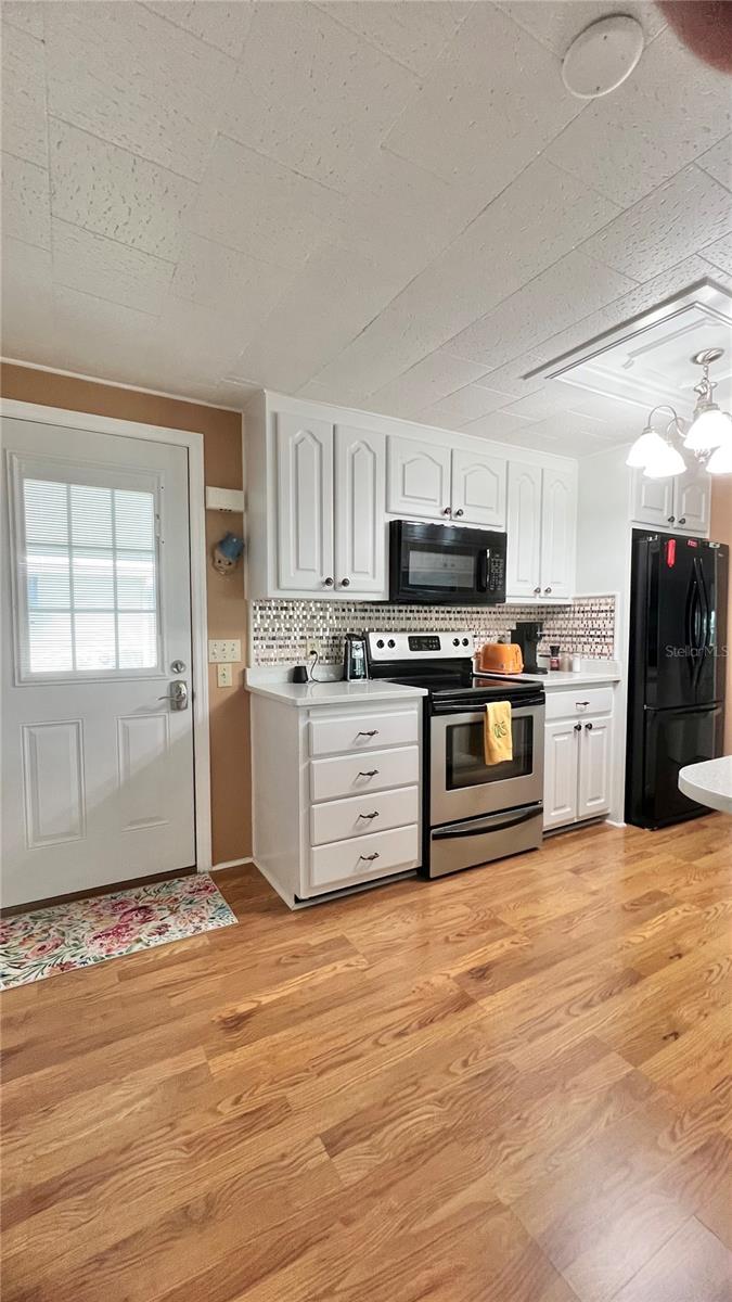 Image 15 of 77 For 1100 Belcher Road S 445