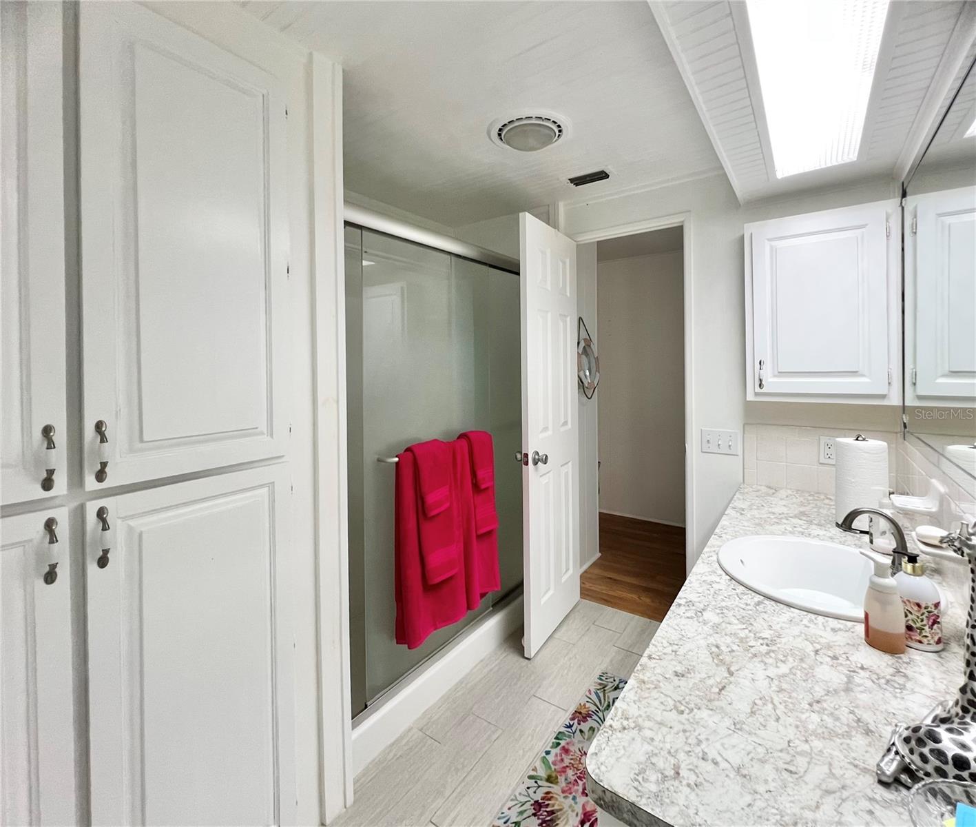 Image 21 of 77 For 1100 Belcher Road S 445