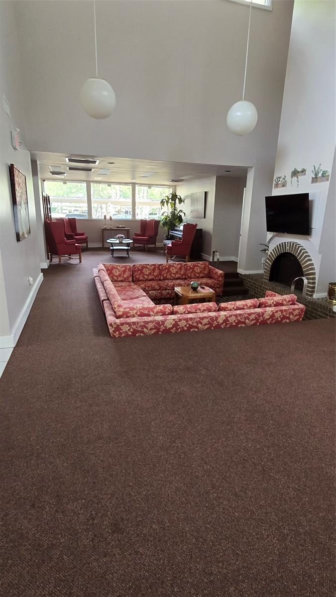 Image 19 of 22 For 13626 Greenfield Drive 309