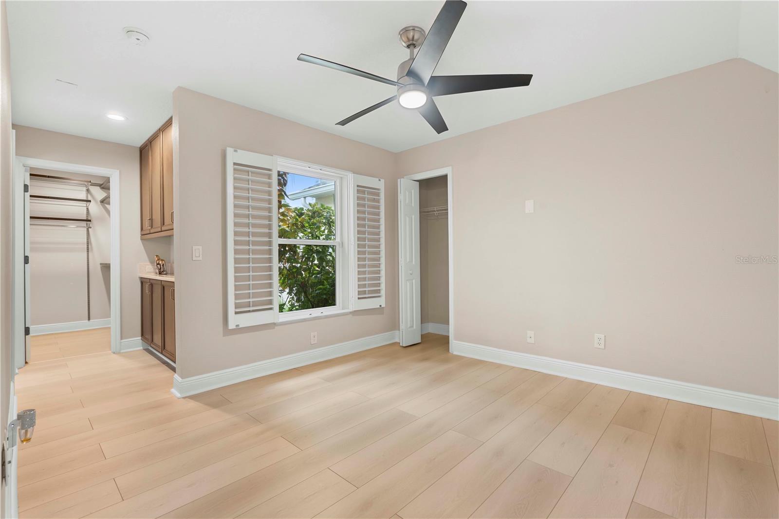 Image 36 of 68 For 9905 Woodbay Dr Drive