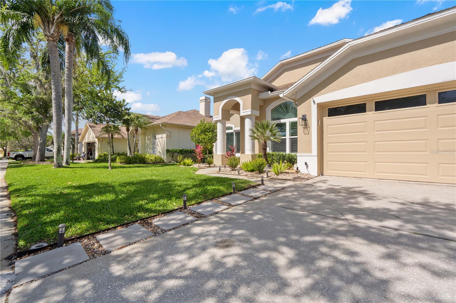 Image 5 of 68 For 9905 Woodbay Dr Drive