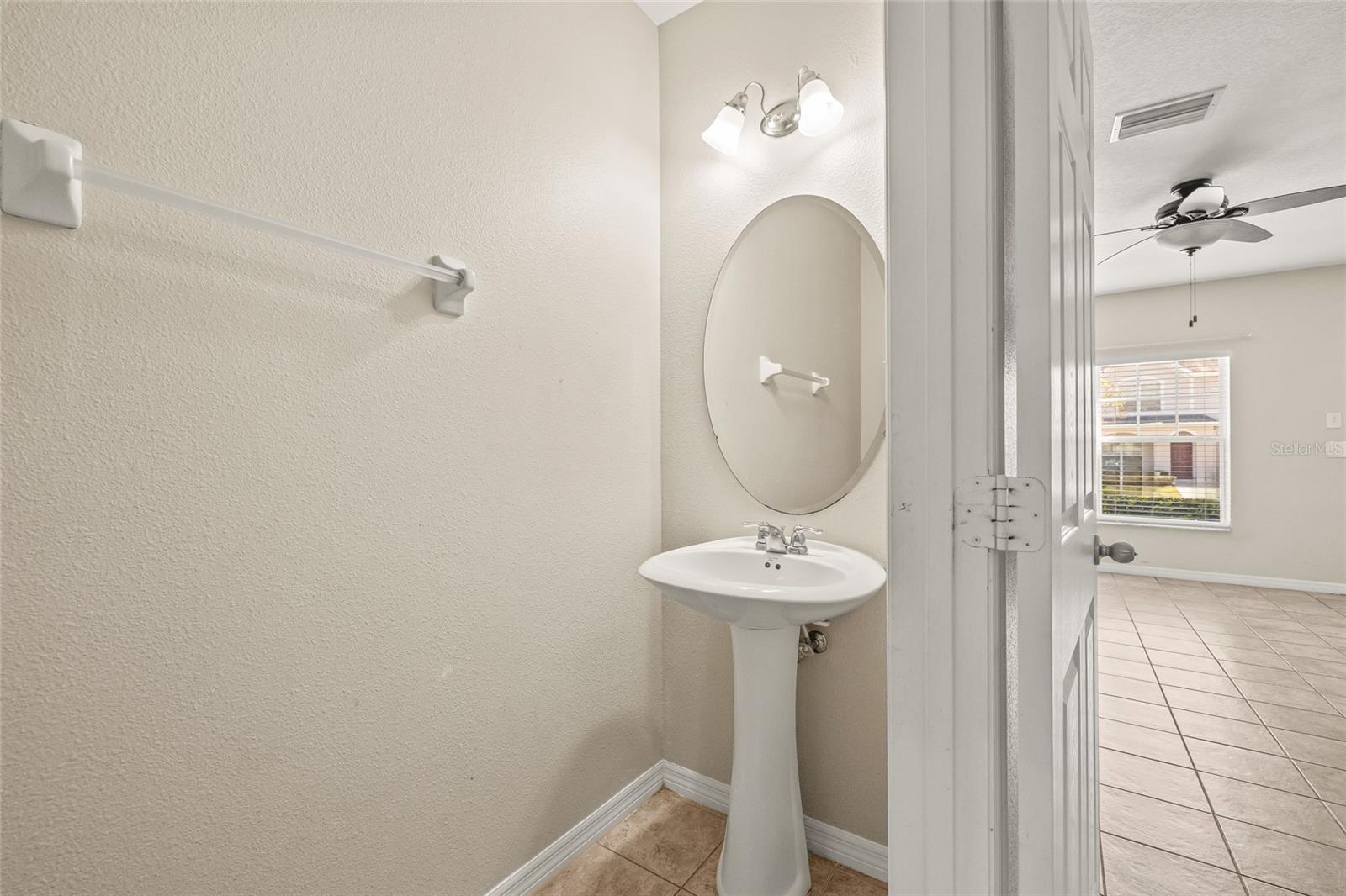Image 12 of 48 For 15942 Fishhawk View Drive