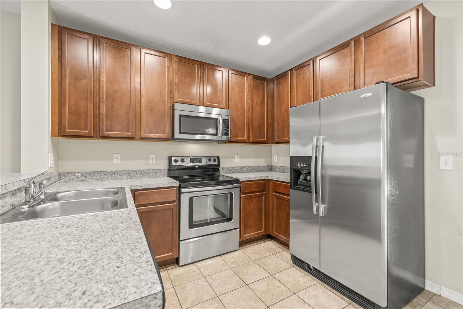 Image 16 of 48 For 15942 Fishhawk View Drive