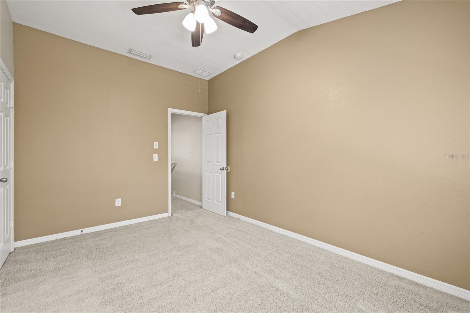 Image 24 of 48 For 15942 Fishhawk View Drive