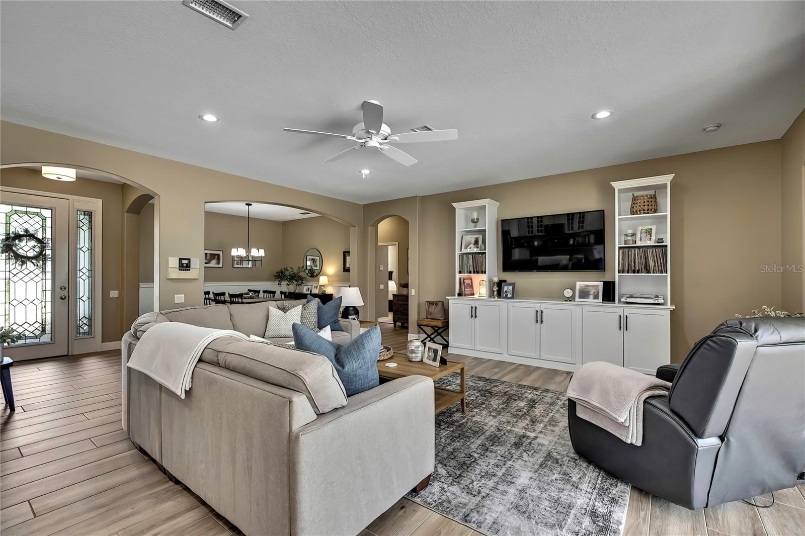 Image 13 of 53 For 14230 Beauly Circle