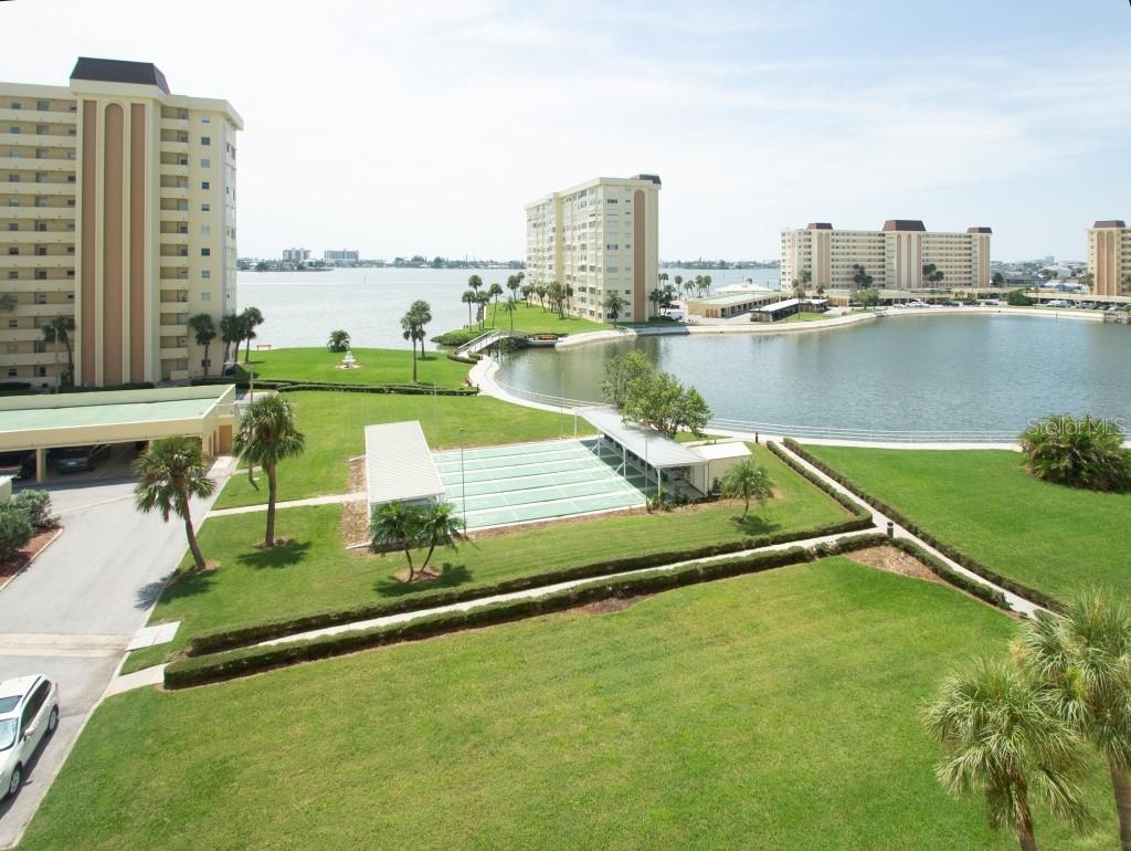 Image 16 of 17 For 4575 Cove Circle 602