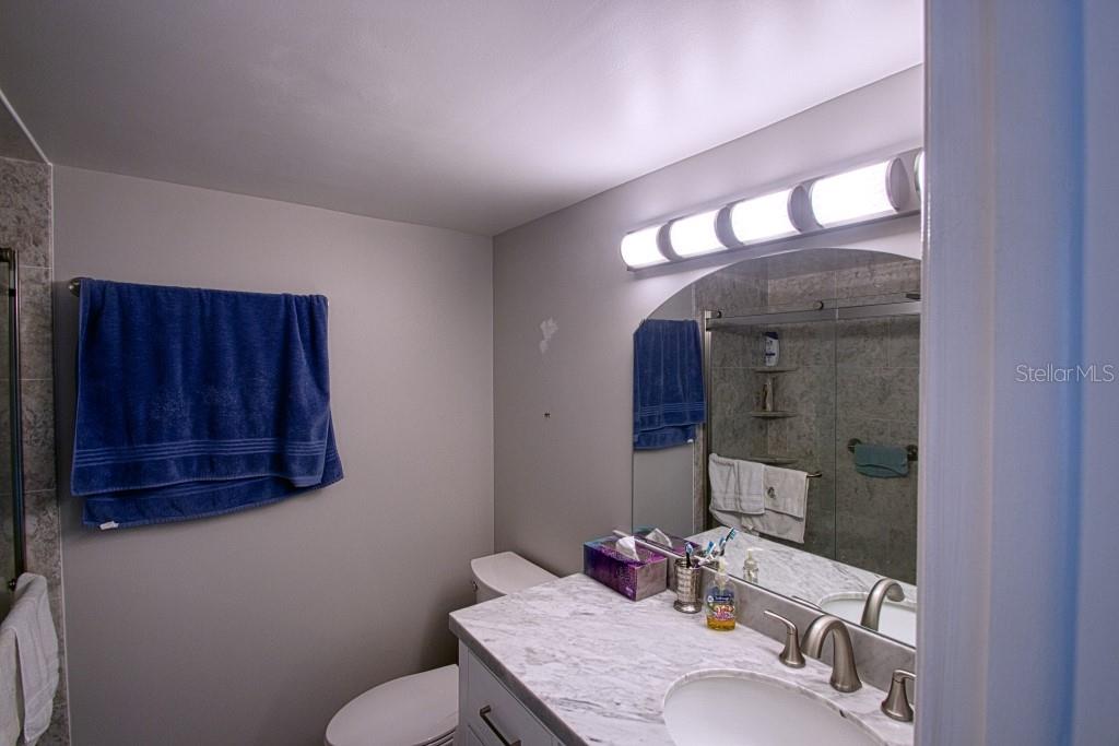 Image 8 of 17 For 4575 Cove Circle 602