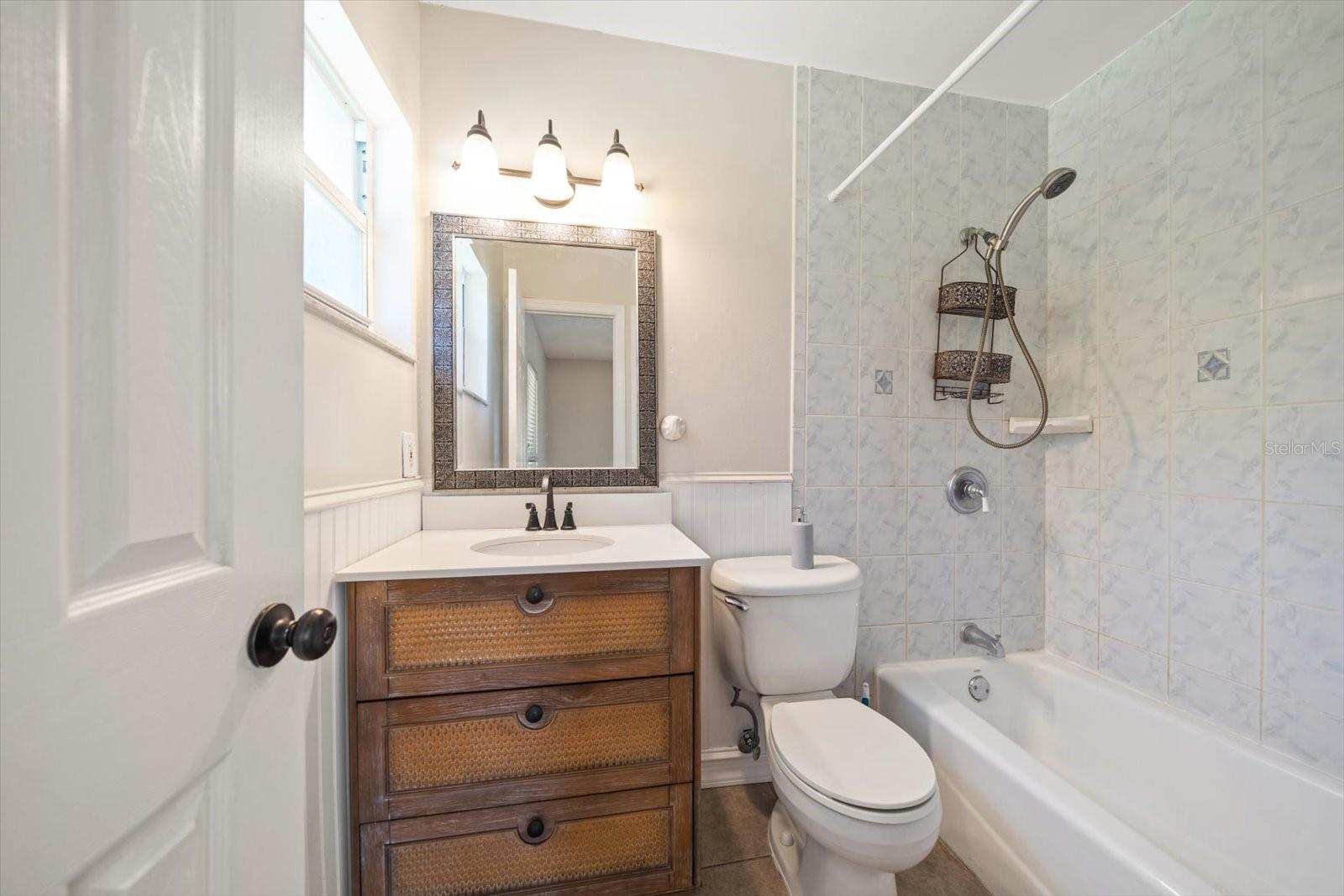Image 16 of 34 For 1509 Evergreen Avenue