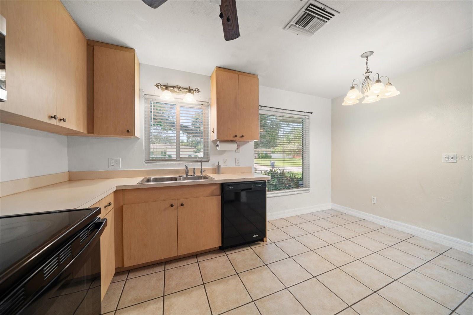 Image 8 of 34 For 1509 Evergreen Avenue