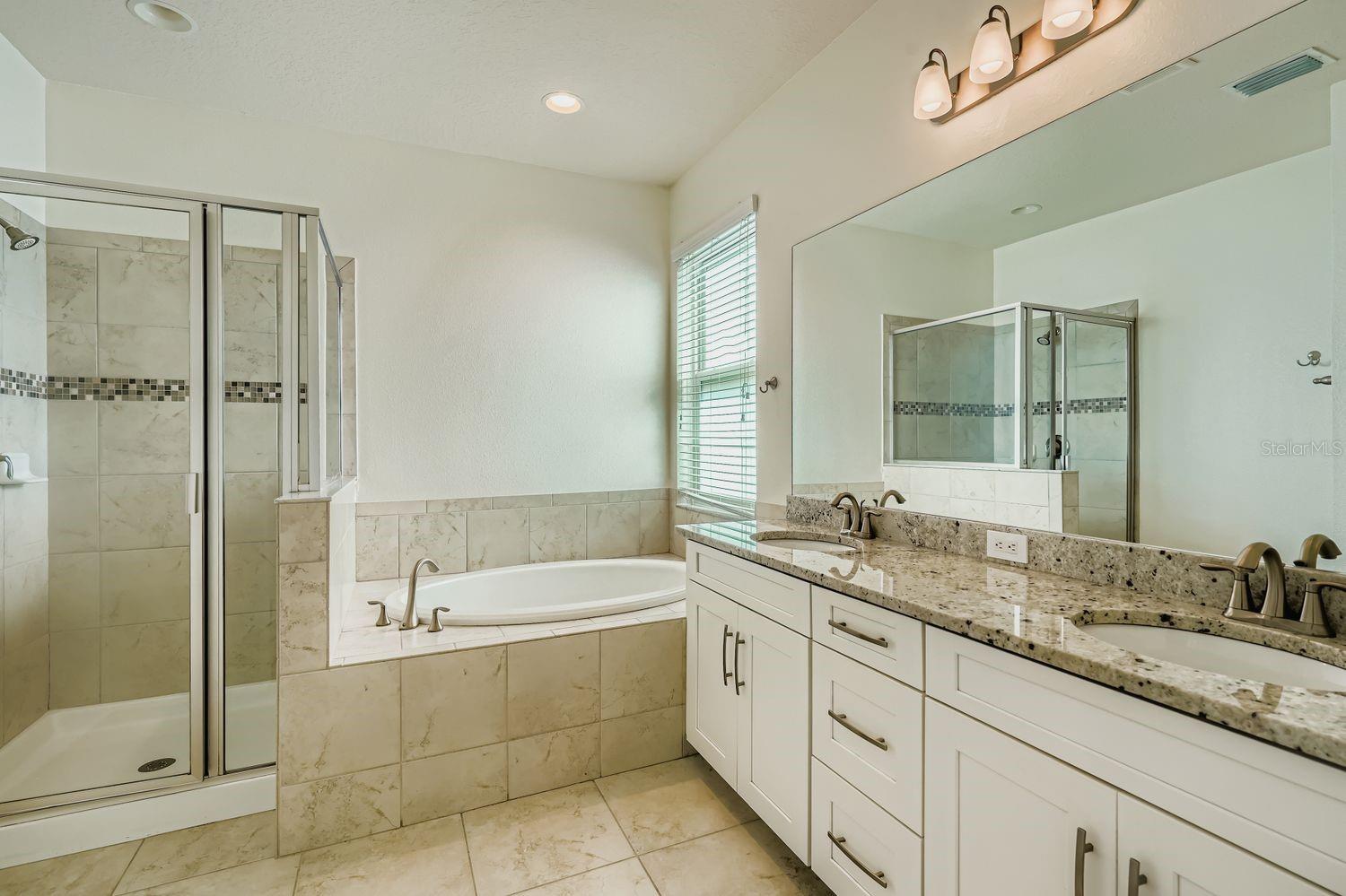 Image 18 of 31 For 5913 Chert Hill Lane