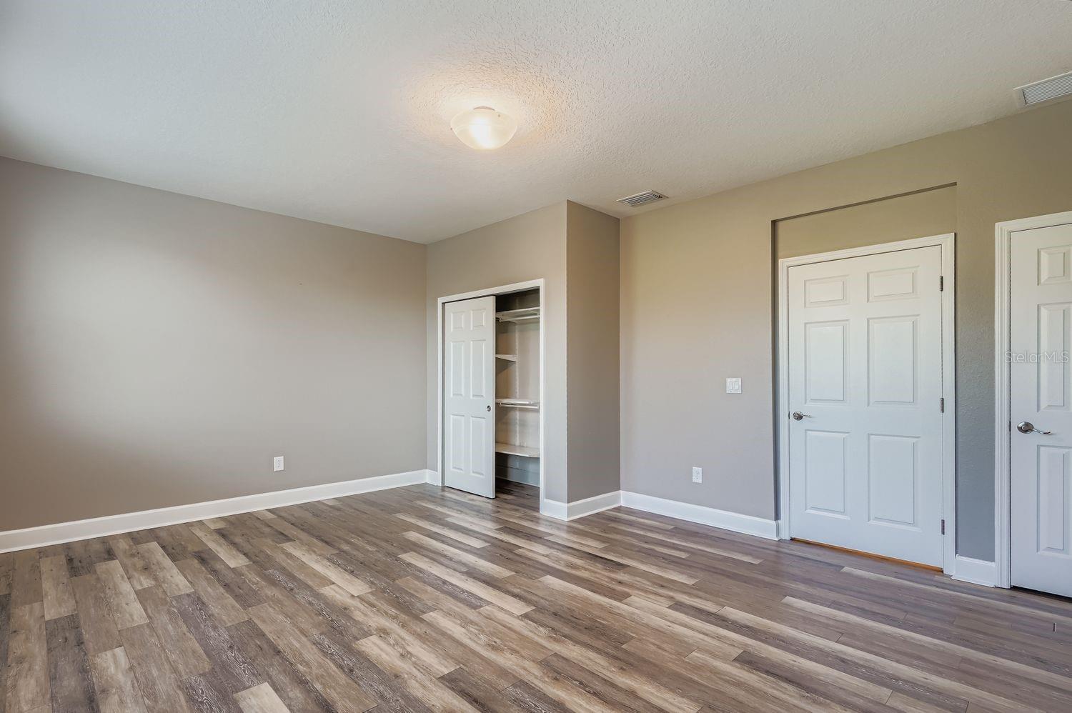 Image 20 of 31 For 5913 Chert Hill Lane
