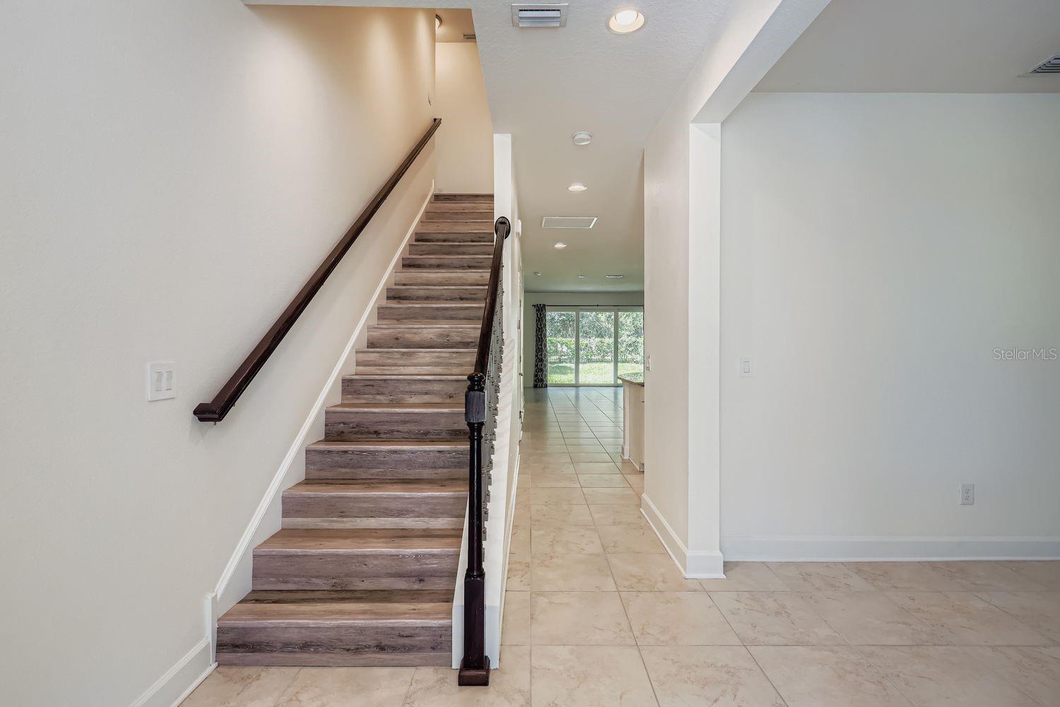 Image 6 of 31 For 5913 Chert Hill Lane