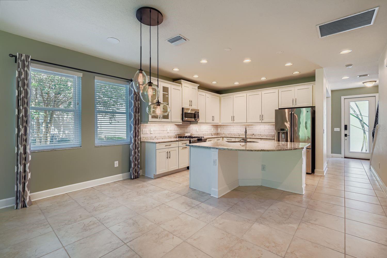 Image 7 of 31 For 5913 Chert Hill Lane