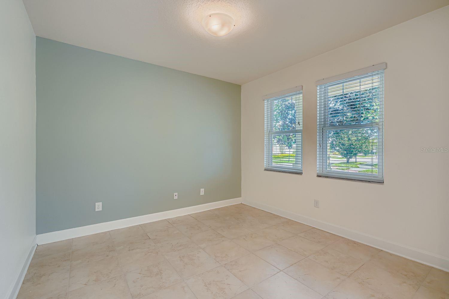 Image 8 of 31 For 5913 Chert Hill Lane