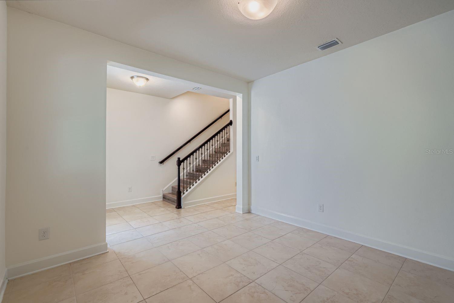 Image 9 of 31 For 5913 Chert Hill Lane