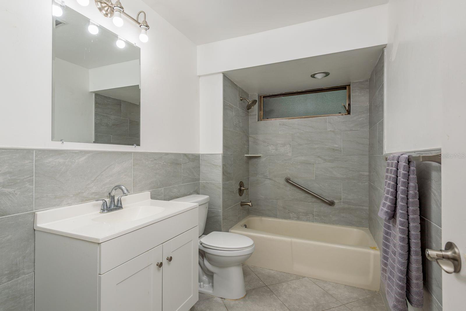 Image 17 of 25 For 1690 Curlew Road