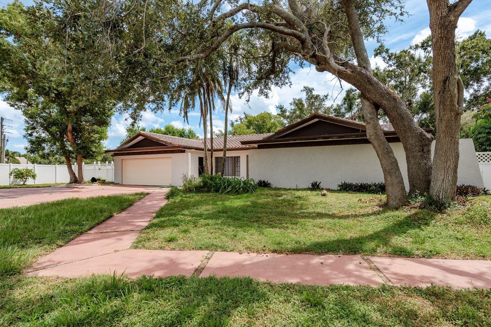 Image 2 of 25 For 1690 Curlew Road