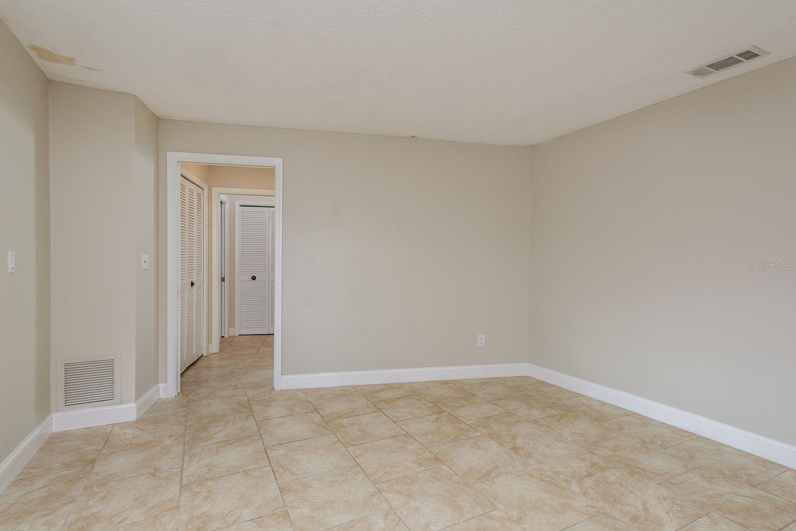 Image 21 of 25 For 1690 Curlew Road