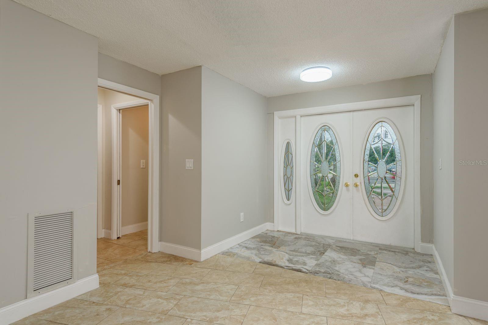 Image 3 of 25 For 1690 Curlew Road