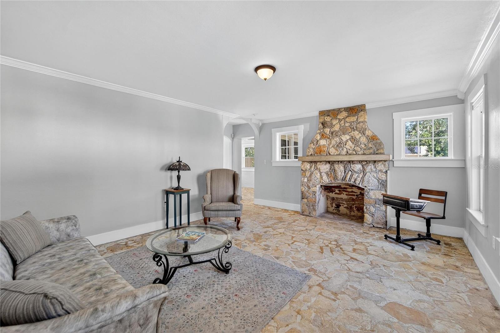 Image 14 of 89 For 1933 3rd Avenue W