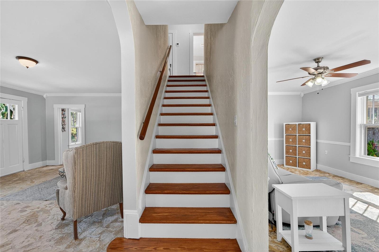 Image 29 of 89 For 1933 3rd Avenue W