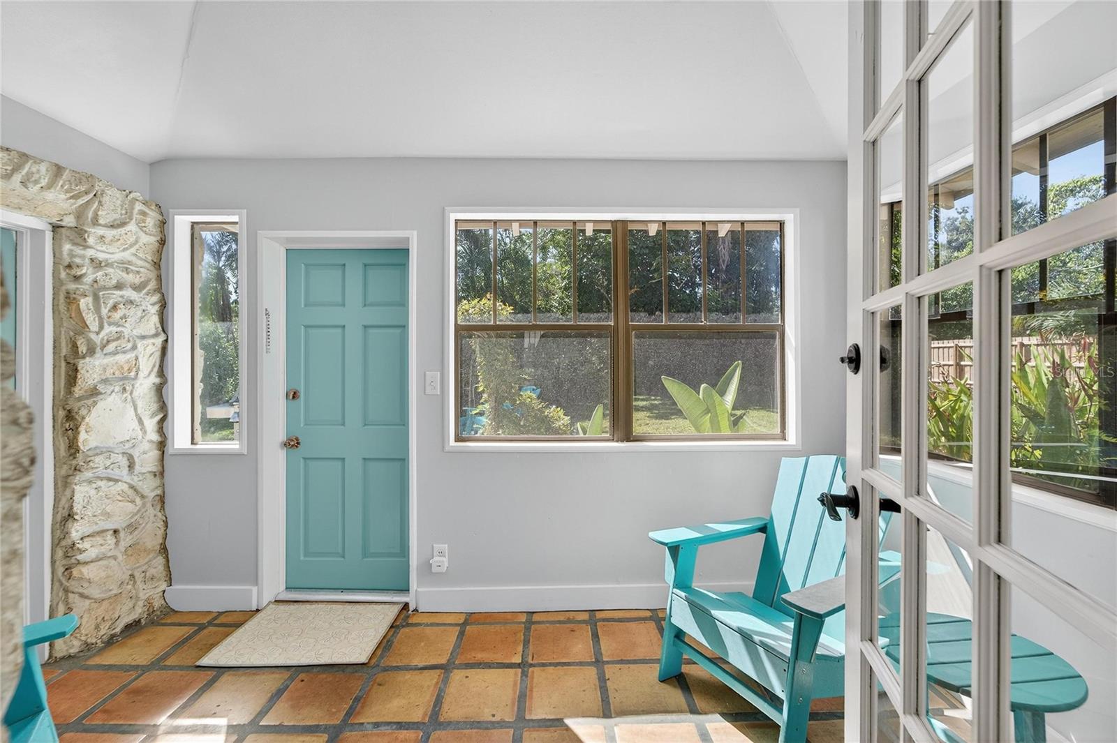 Image 55 of 89 For 1933 3rd Avenue W