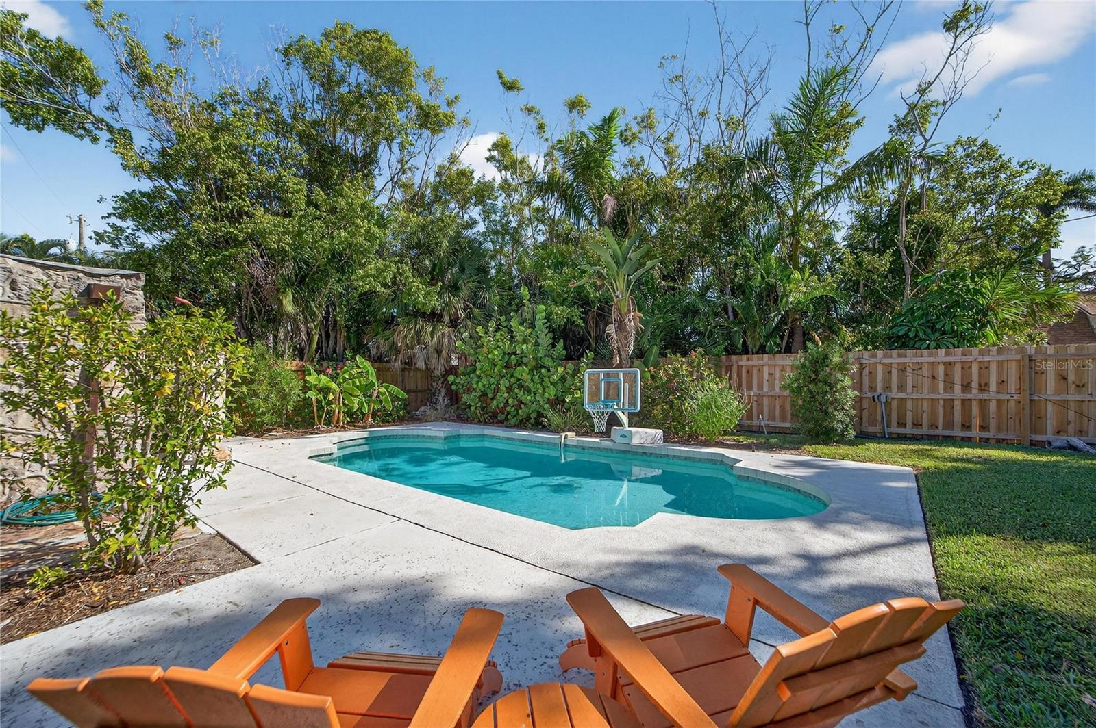 Image 63 of 89 For 1933 3rd Avenue W