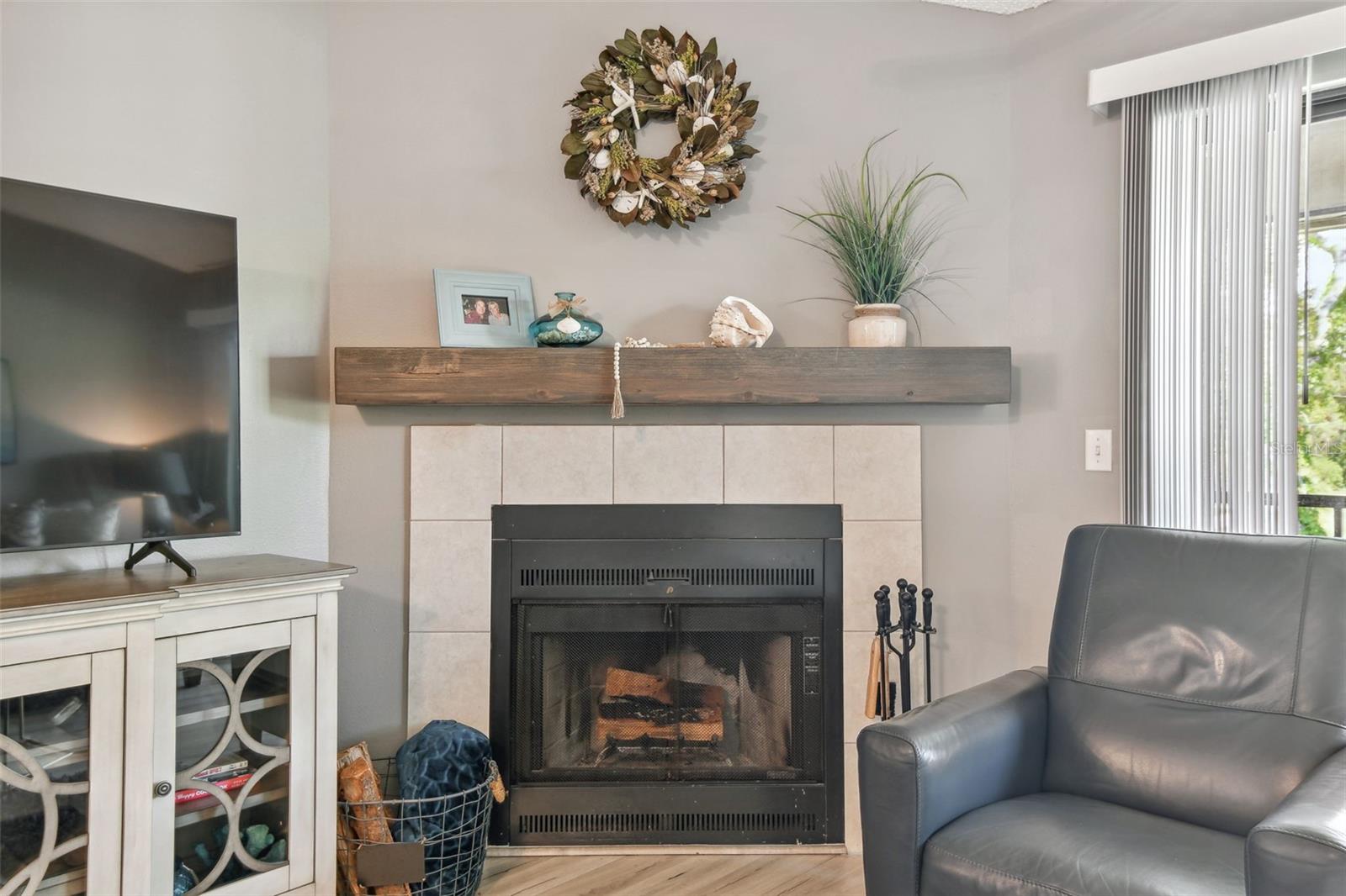 Image 11 of 29 For 2087 Hunters Glen Drive  128