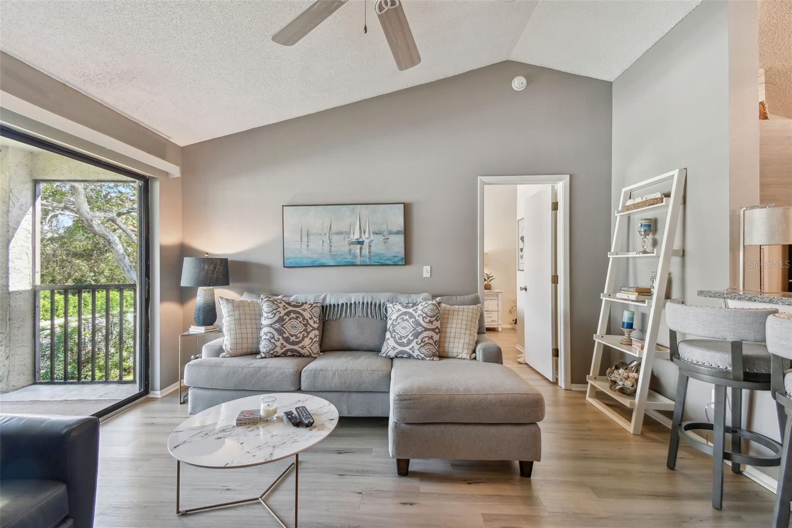 Image 13 of 29 For 2087 Hunters Glen Drive  128