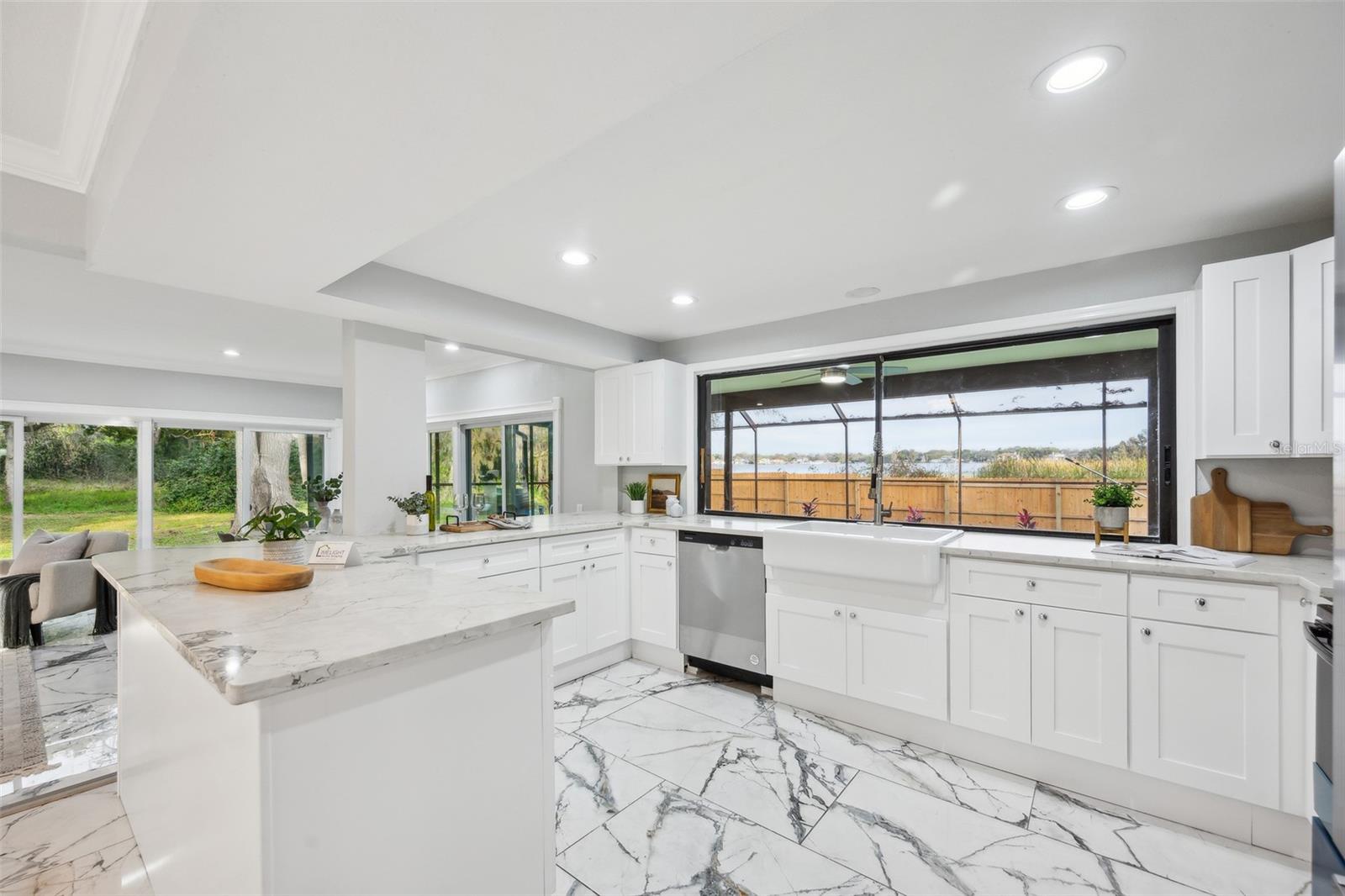 Image 13 of 39 For 14333 Lake Magdalene Boulevard