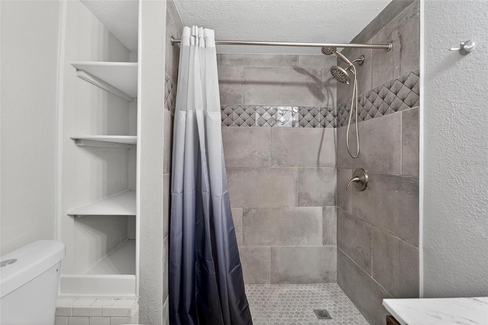Image 39 of 48 For 7328 Coventry Drive