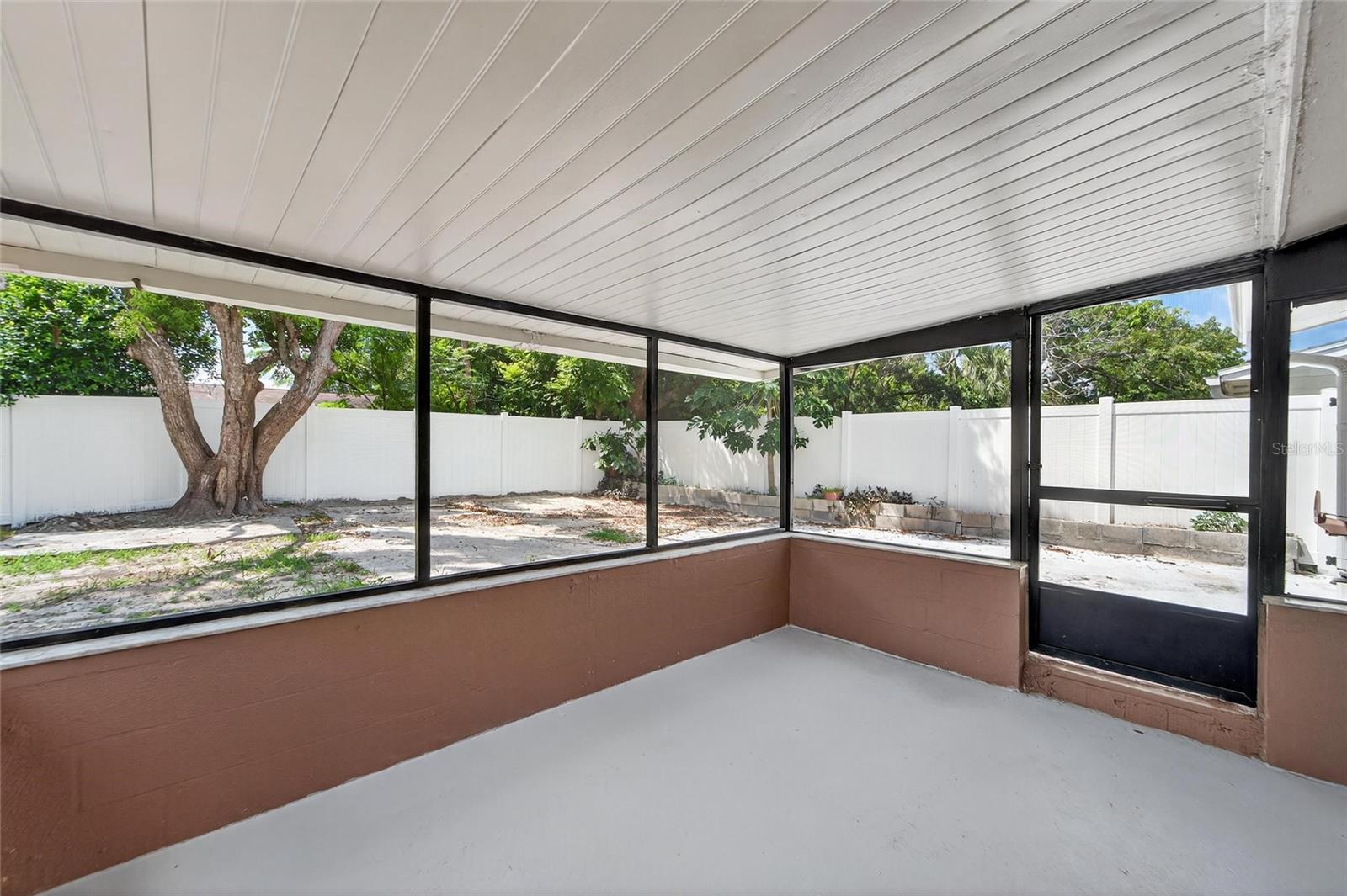 Image 40 of 48 For 7328 Coventry Drive