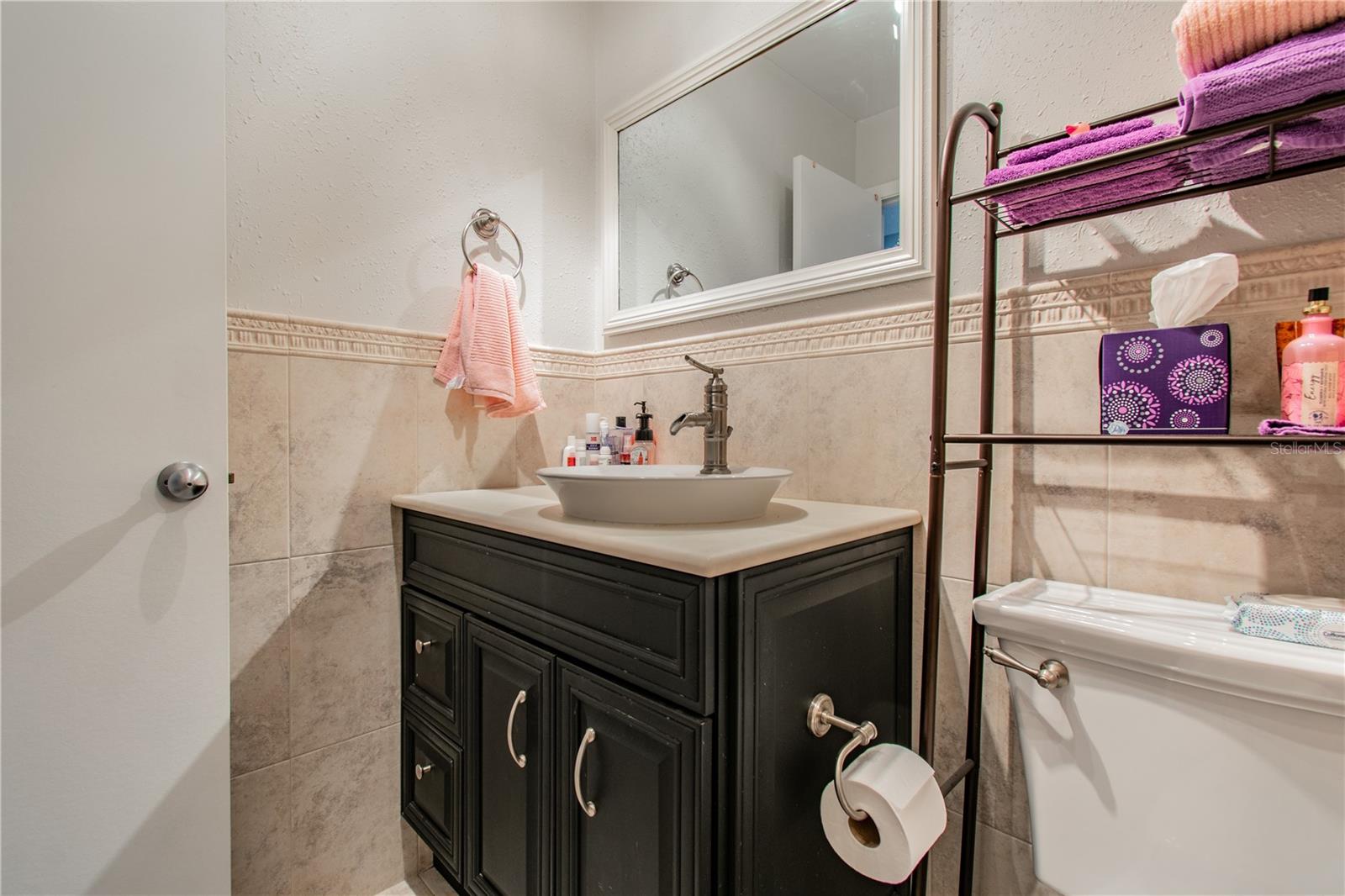 Image 21 of 29 For 3002 Cleveland Street D12