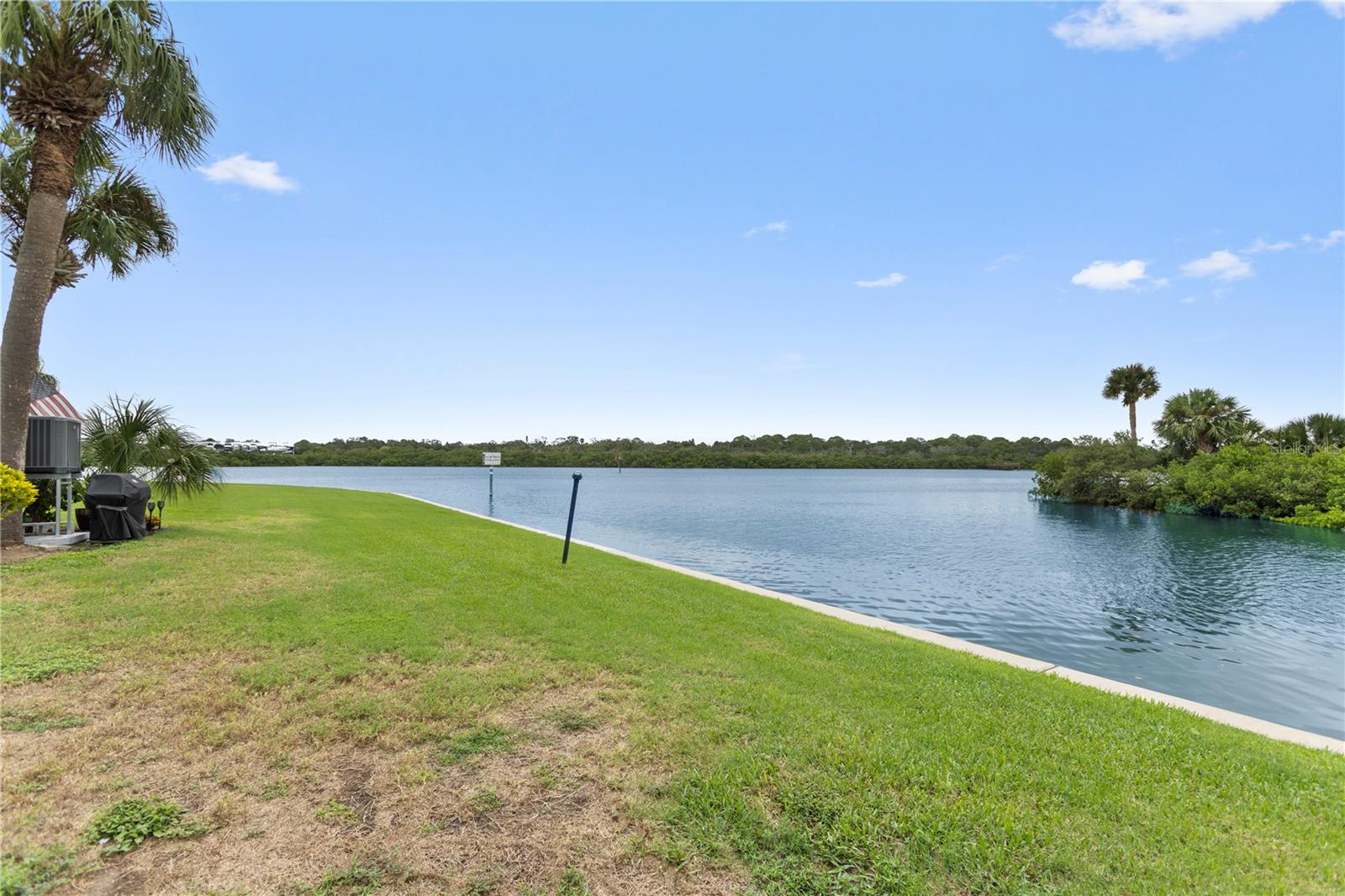 Image 21 of 29 For 1 Windrush Boulevard 51