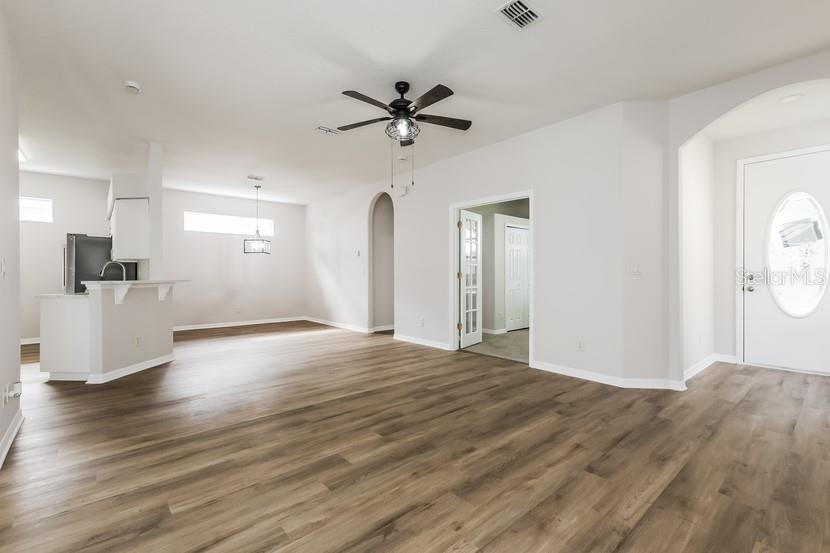 Image 4 of 15 For 623 7th Avenue Ne
