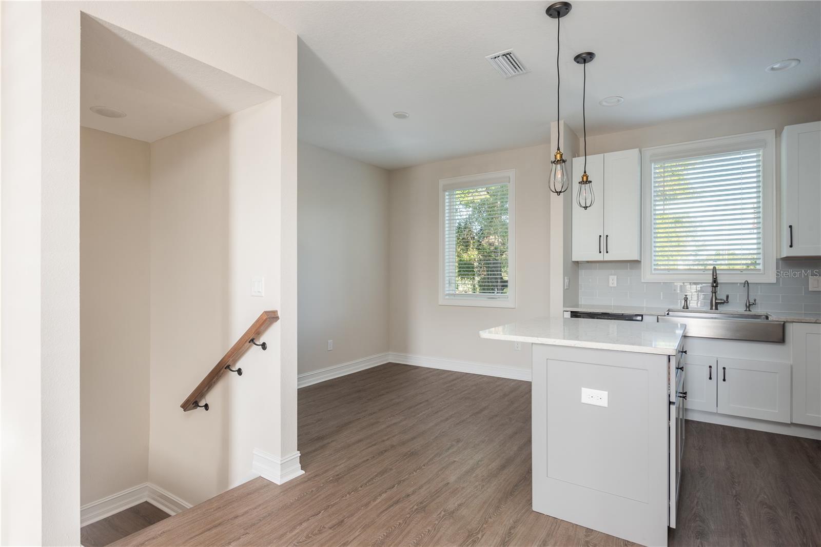 Image 9 of 45 For 1527 Morgan Street
