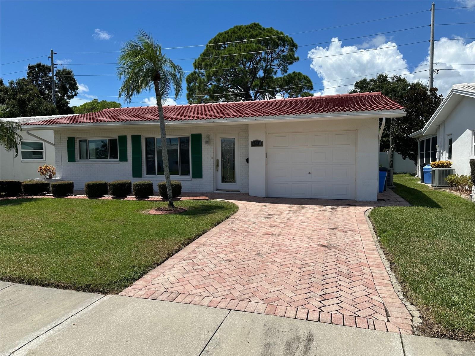 Image 3 of 26 For 9580 45th Way N