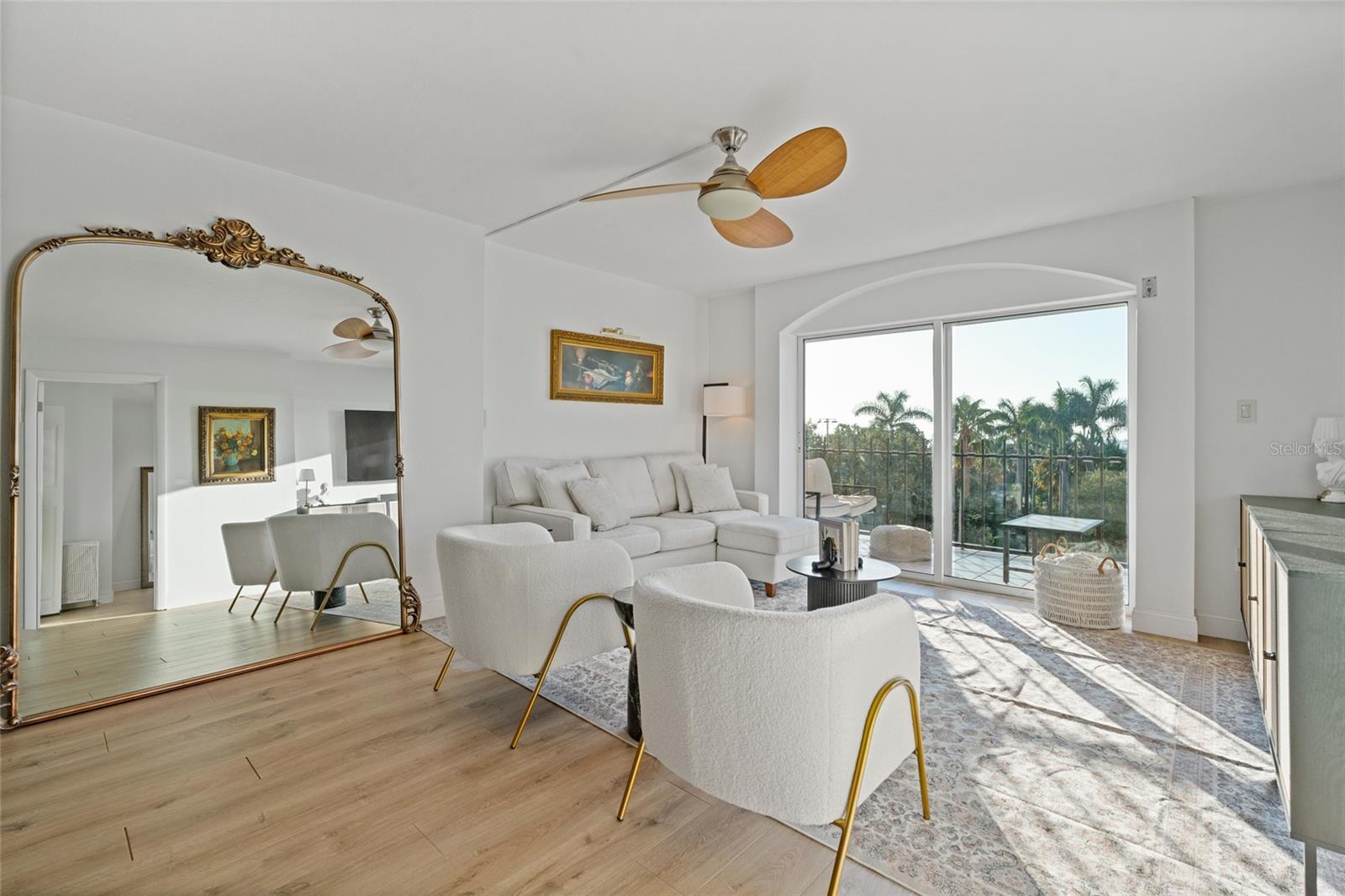 Image 8 of 27 For 1120 Shore Drive Ne 402