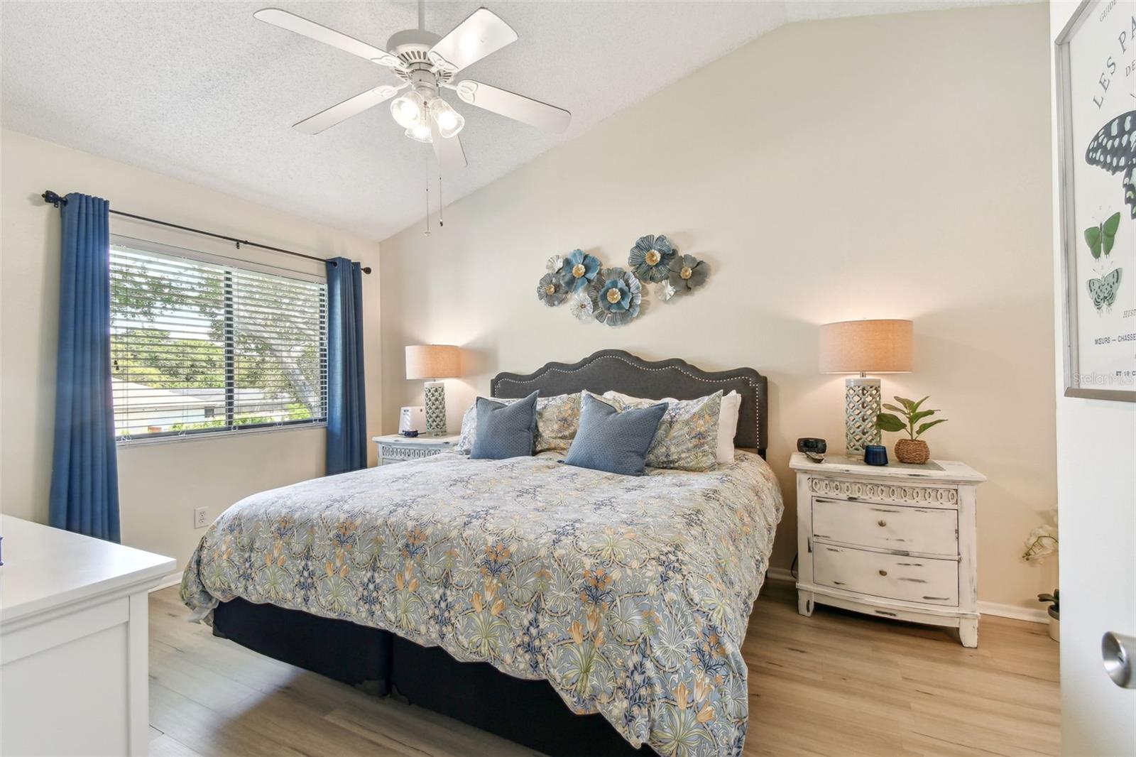 Image 11 of 22 For 2087 Hunters Glen Drive  128