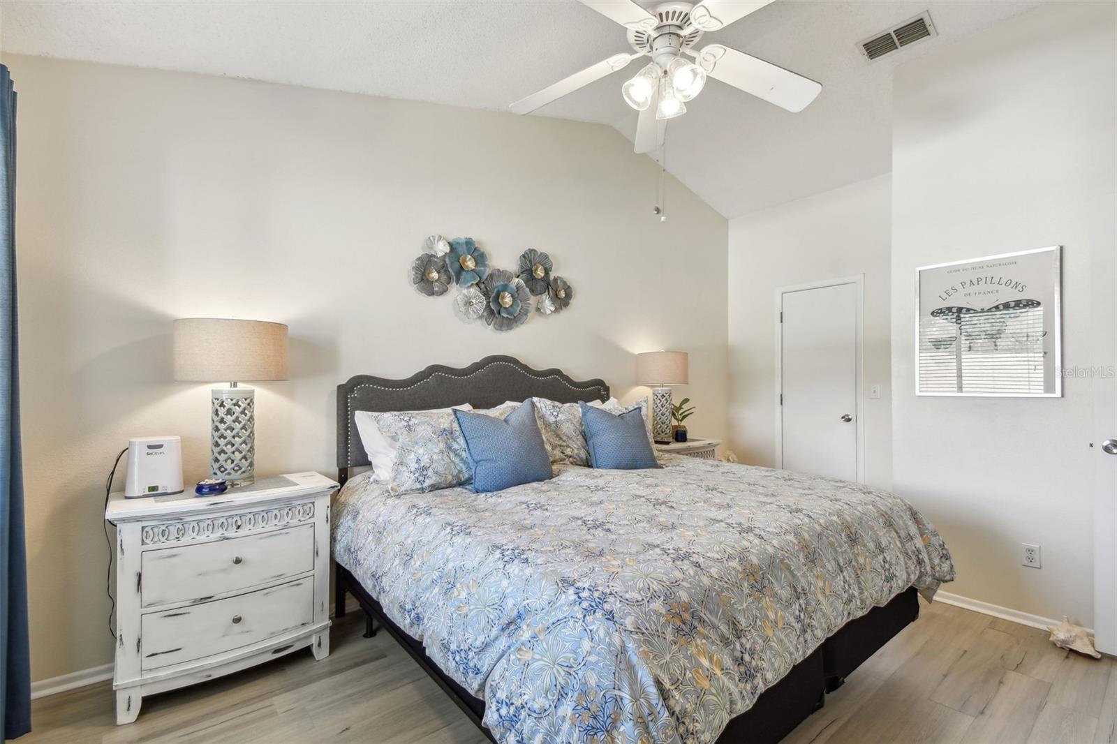Image 12 of 22 For 2087 Hunters Glen Drive  128