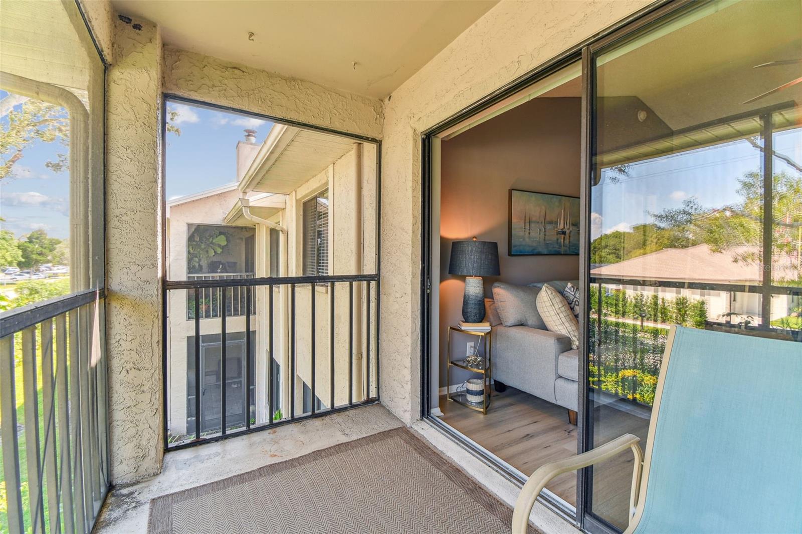 Image 19 of 22 For 2087 Hunters Glen Drive  128
