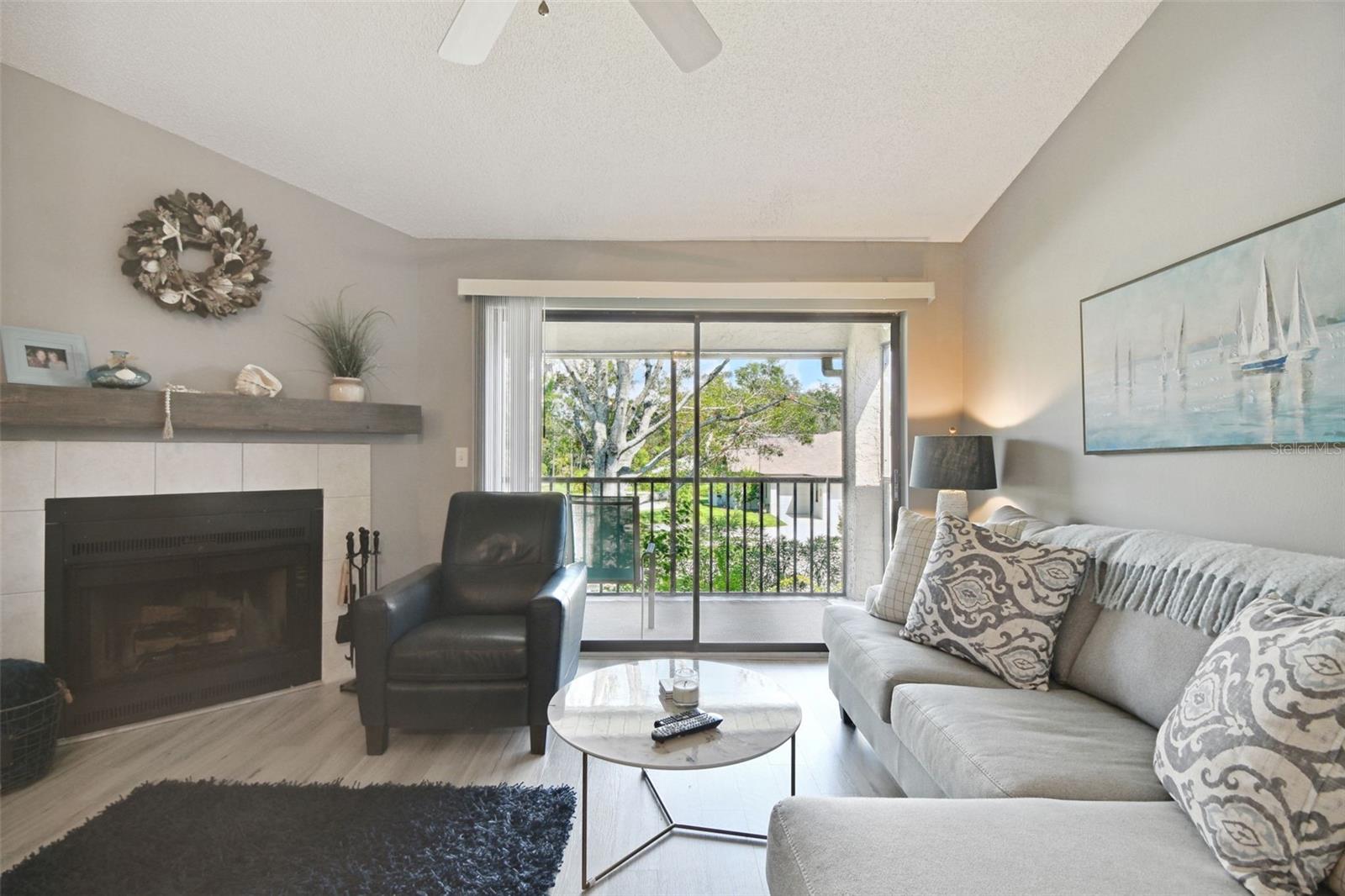 Image 7 of 22 For 2087 Hunters Glen Drive  128