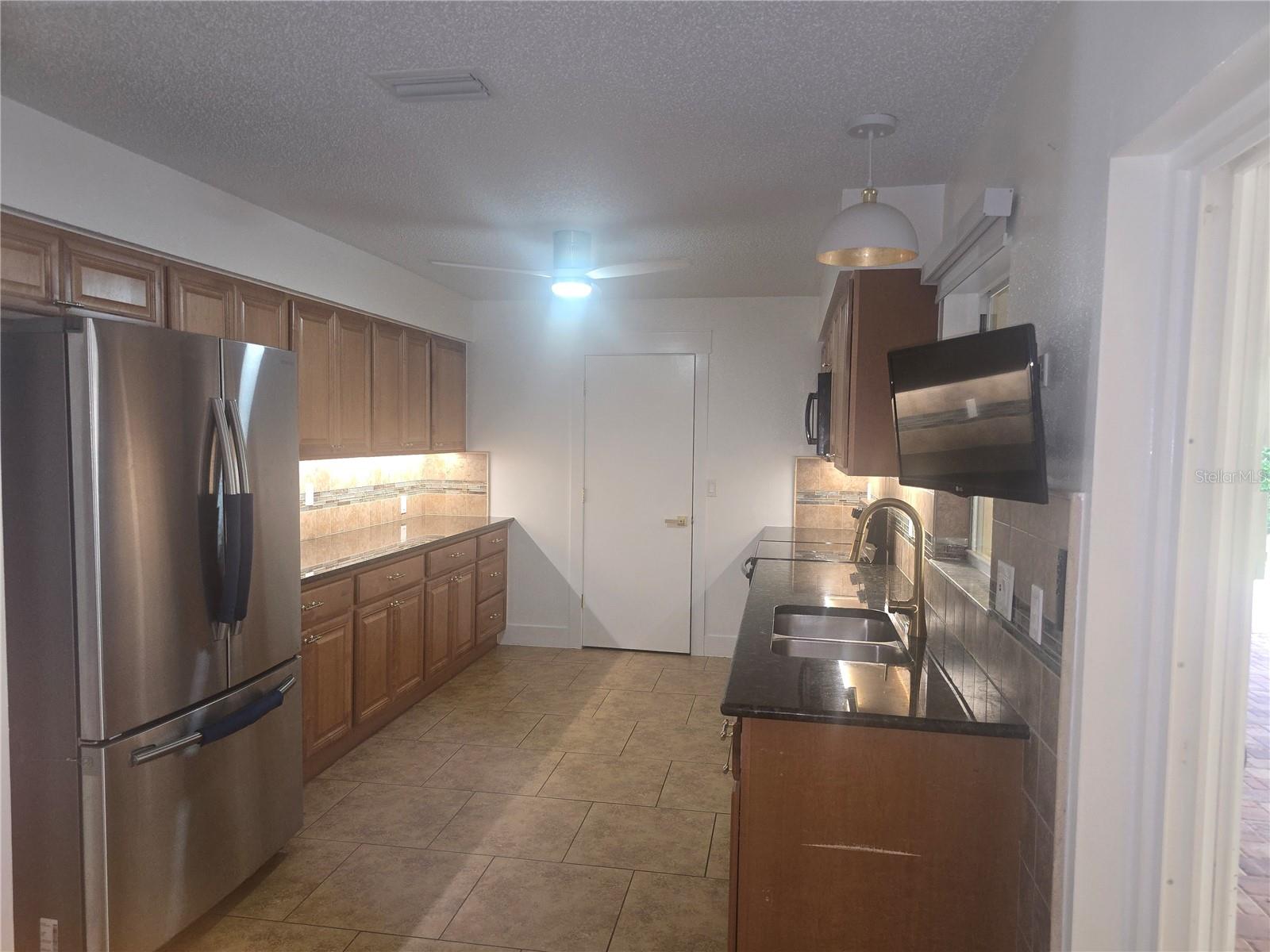 Image 12 of 48 For 8163 Winter Street