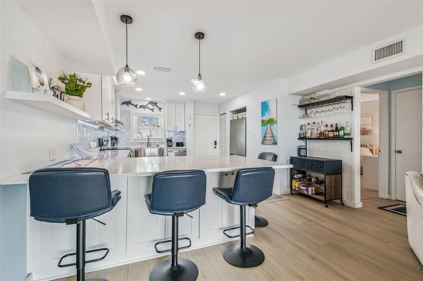 Image 10 of 71 For 4939 Floramar Terrace 414