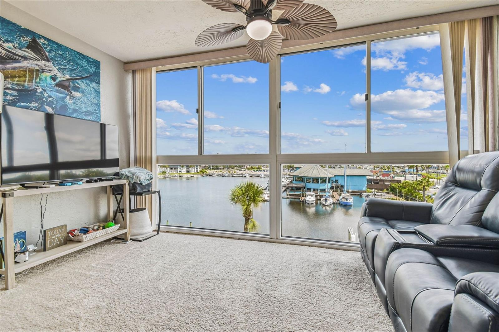 Image 14 of 71 For 4939 Floramar Terrace 414