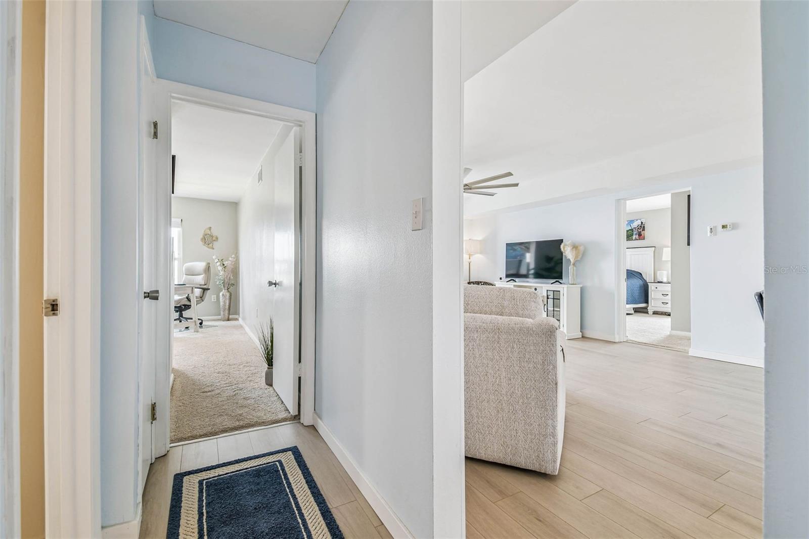 Image 21 of 71 For 4939 Floramar Terrace 414