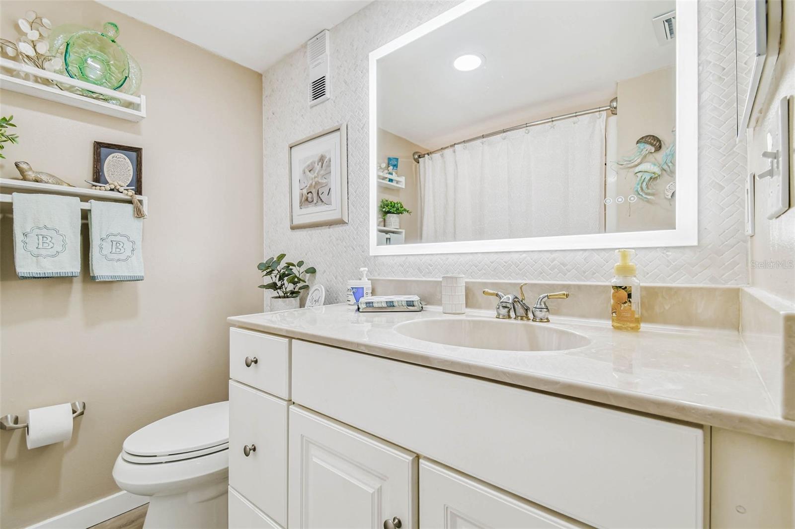 Image 25 of 71 For 4939 Floramar Terrace 414
