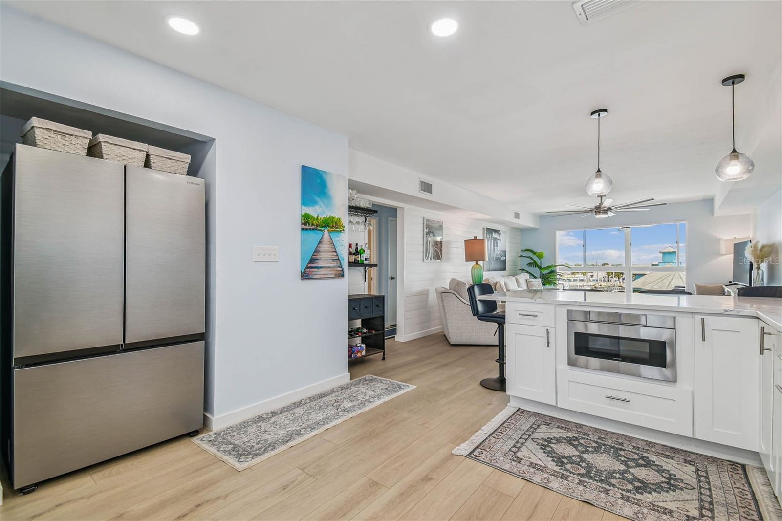 Image 5 of 71 For 4939 Floramar Terrace 414